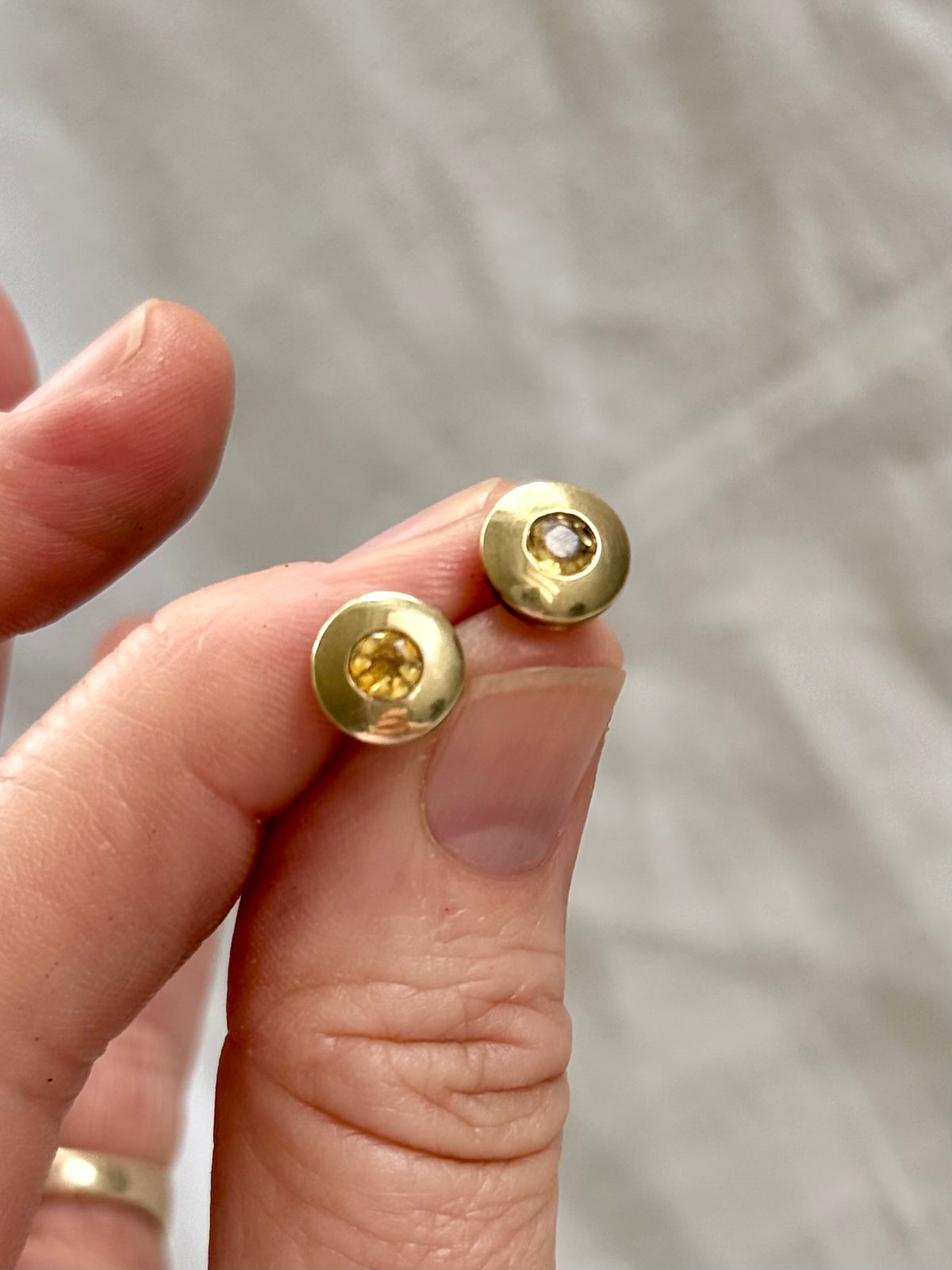 .375 .9ct gold Citrine gemstone modernist luxury yellow gold post stud earrings