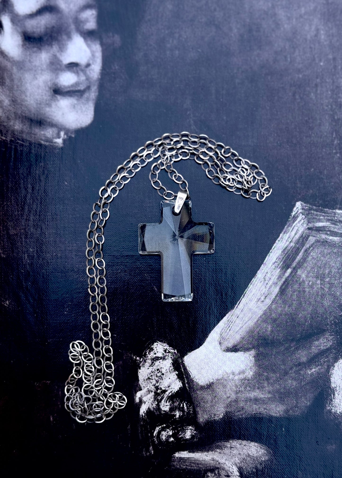 .925 .70cm long sterling silver modernist chain necklace with large faceted clear crystal glass cross pedant