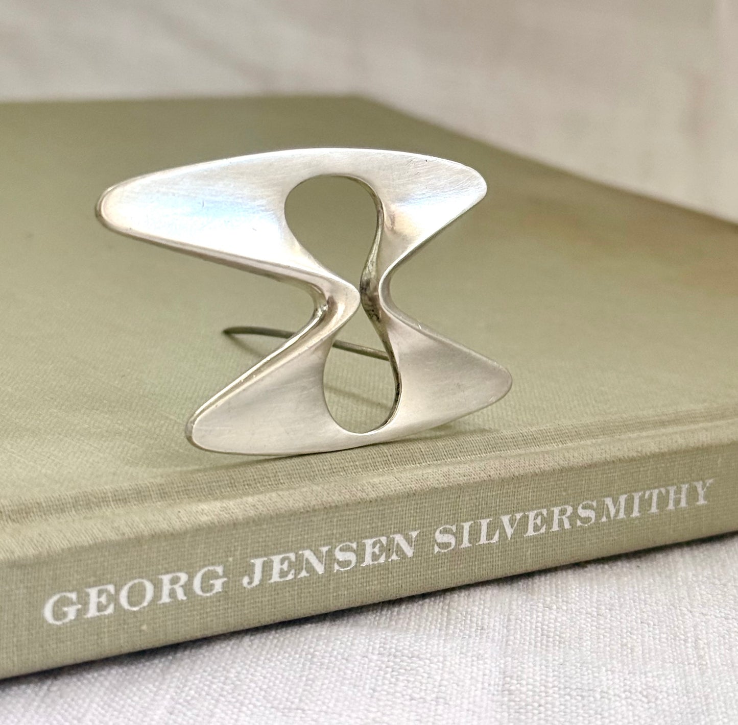 .1969 #369 .925 Georg Jensen rare Henning Koppel modernist silver collectors brooch