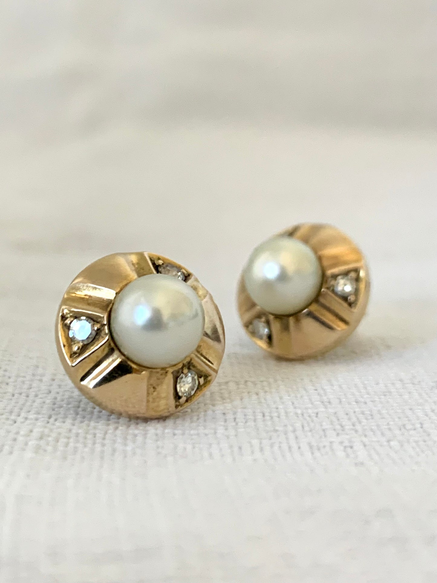 .375 2 Pearls 6 diamond classic 9ct yellow gold luxury circle post stud push in earrings
