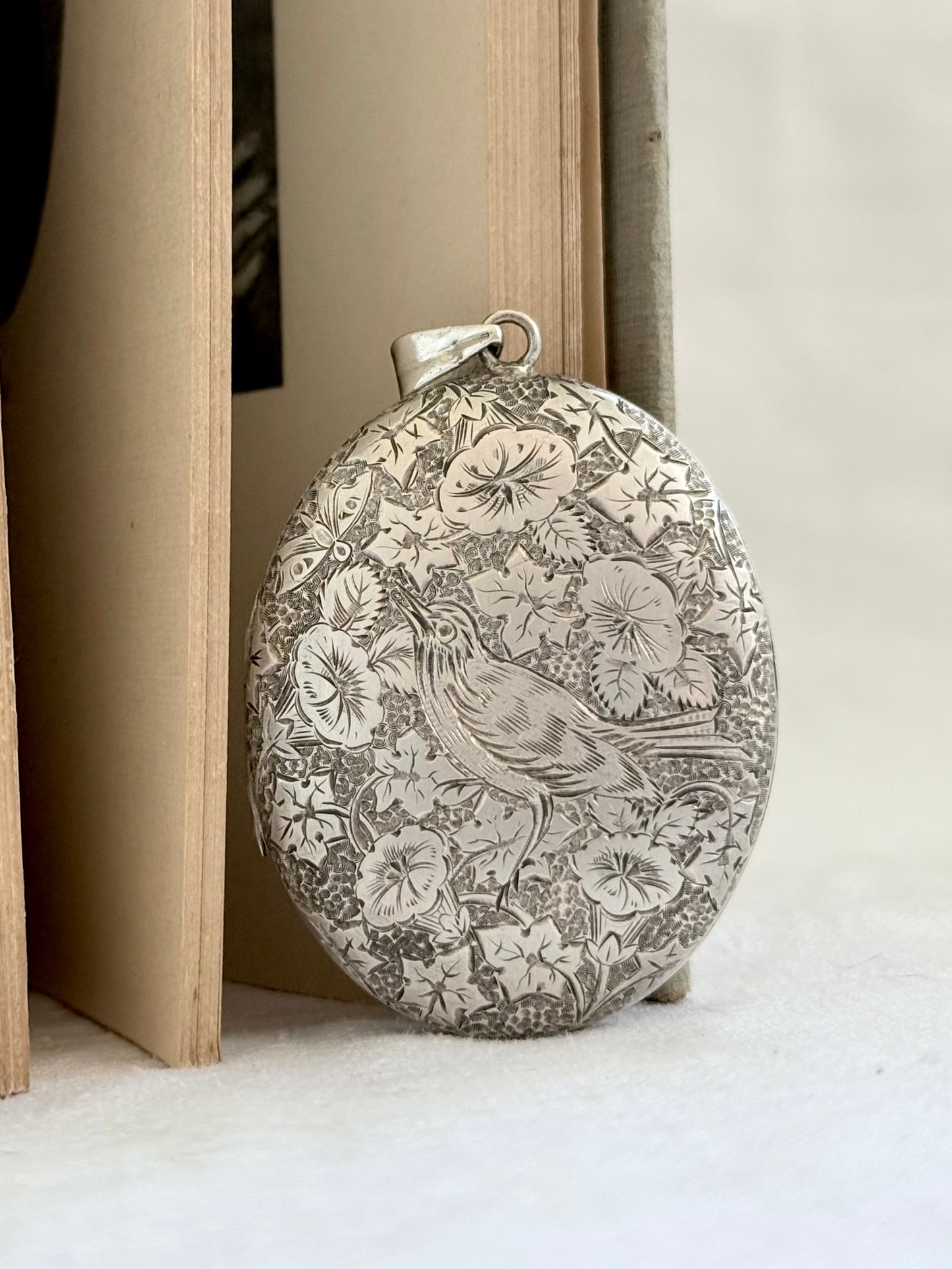 .1880s .1890s .925 large Victorian Aesthetic deep engraved Swallow and floral detailed antique French sterling silver locket