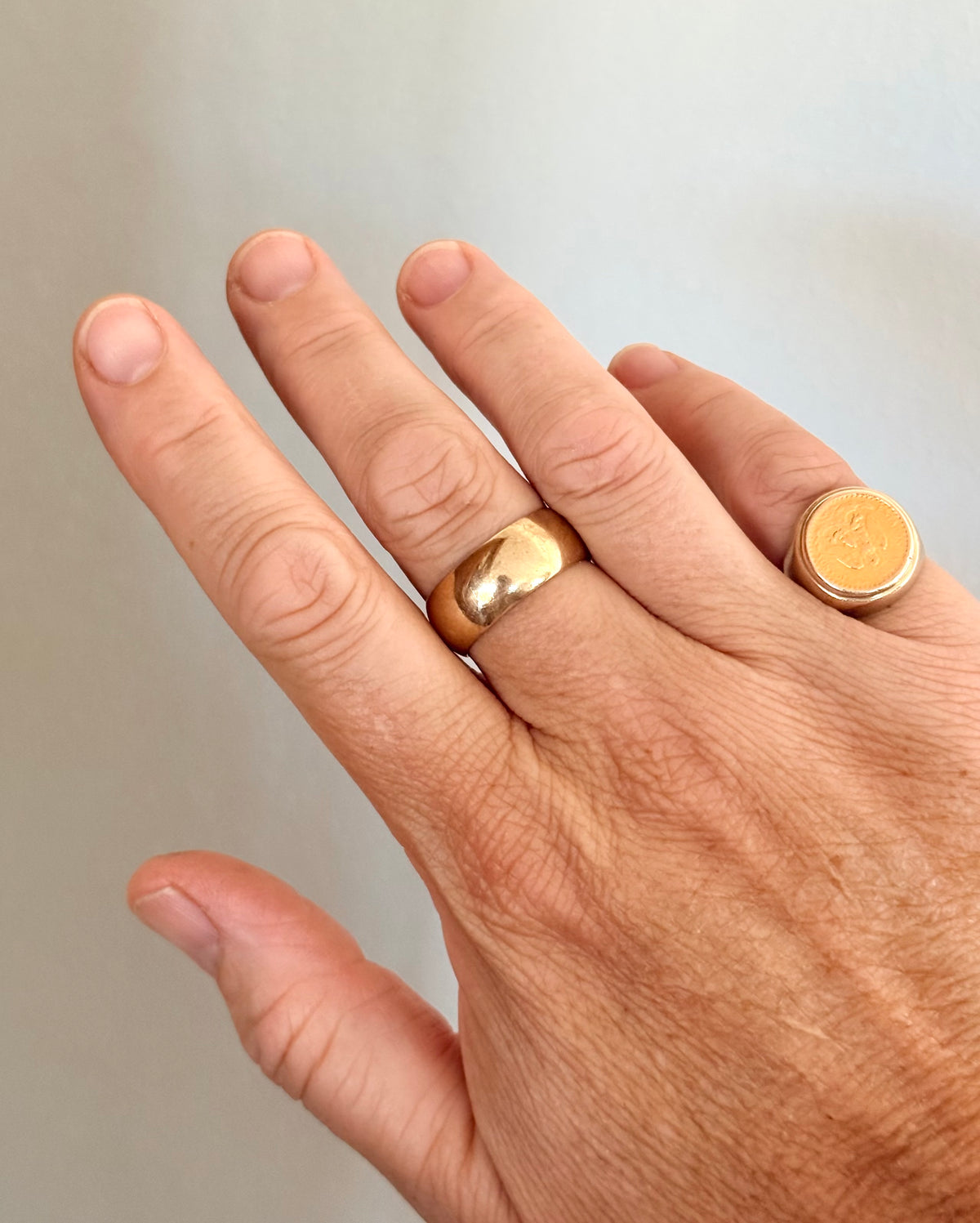 .1967 .375 8.8mm wide .9ct classic half round warm wide solid gold commitment engagement wedding ring band