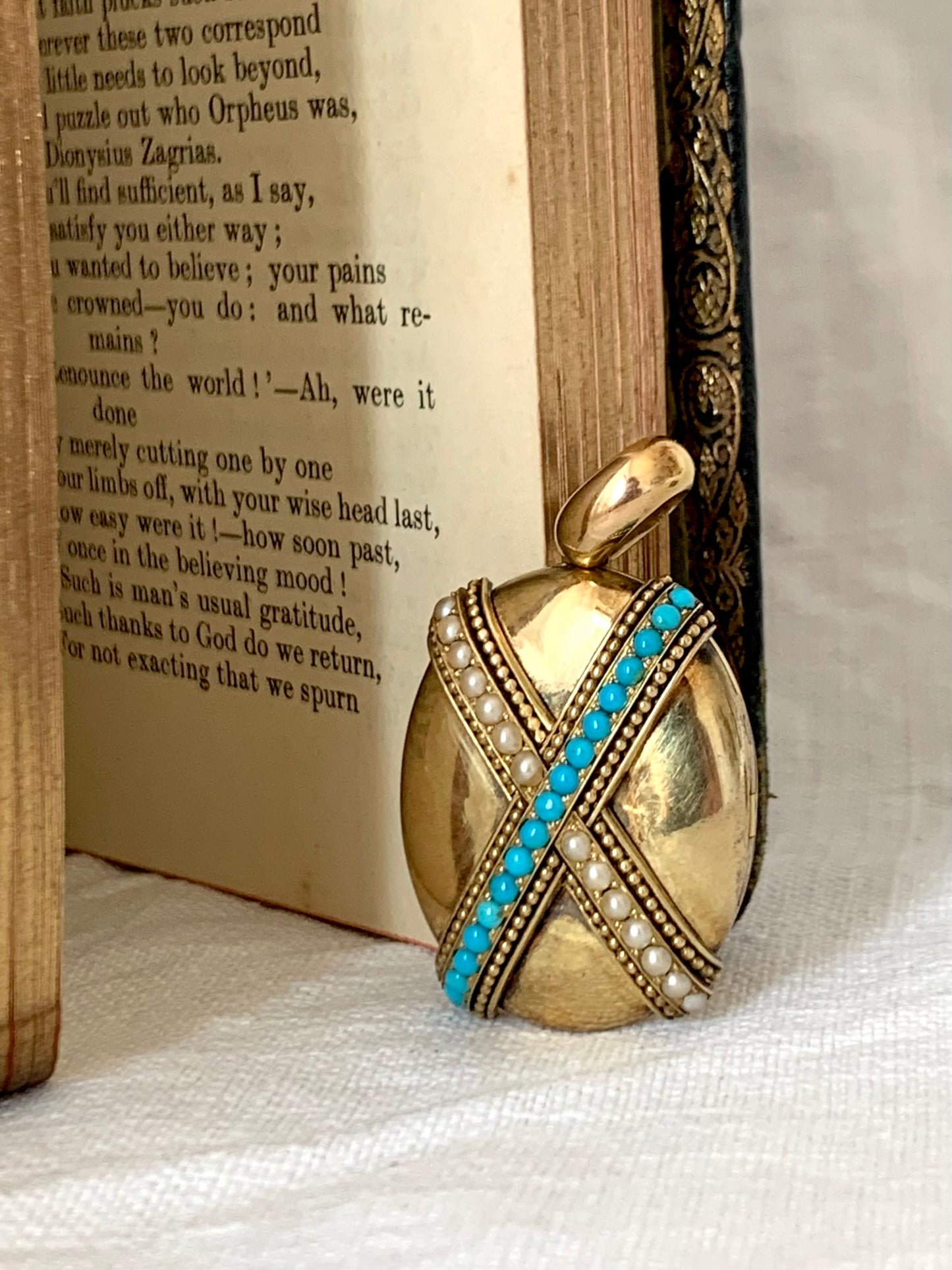 18ct gold mid to late 1800's Victorian seed pearl and turquoise locket