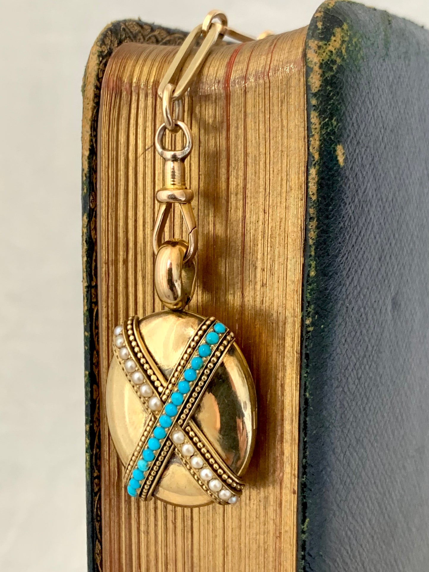 18ct gold mid to late 1800's Victorian seed pearl and turquoise locket