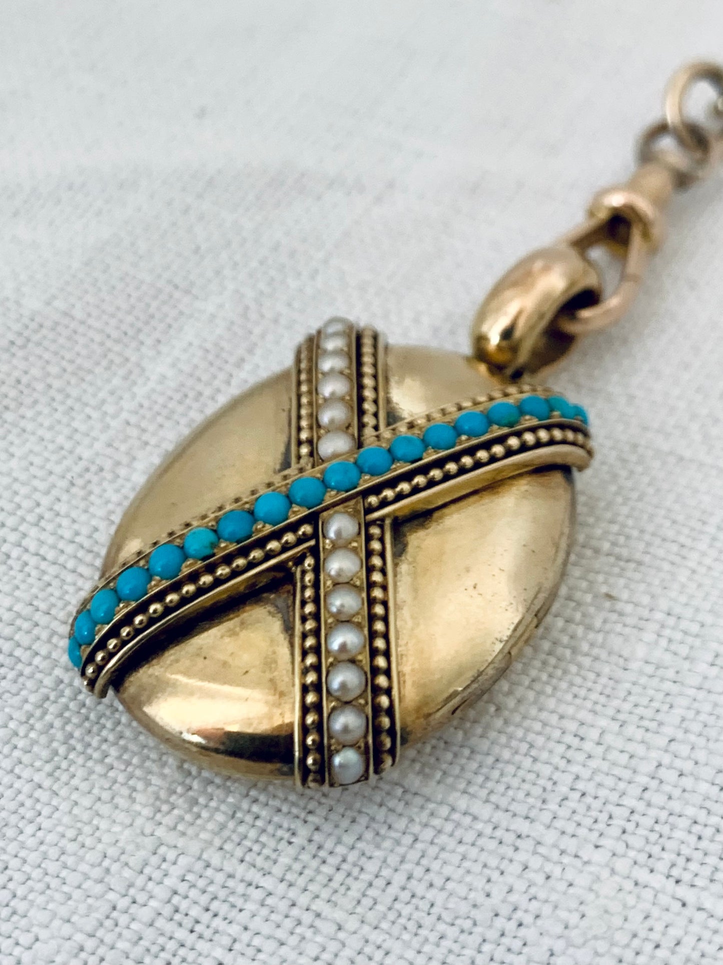 18ct gold mid to late 1800's Victorian seed pearl and turquoise locket